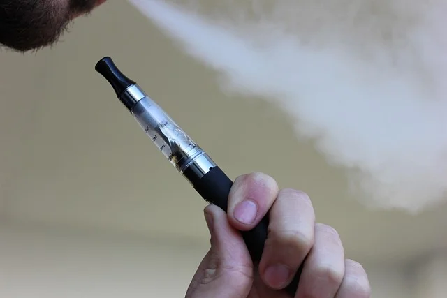 cigarettes australia - Comparison of disposable vs refillable vape devices